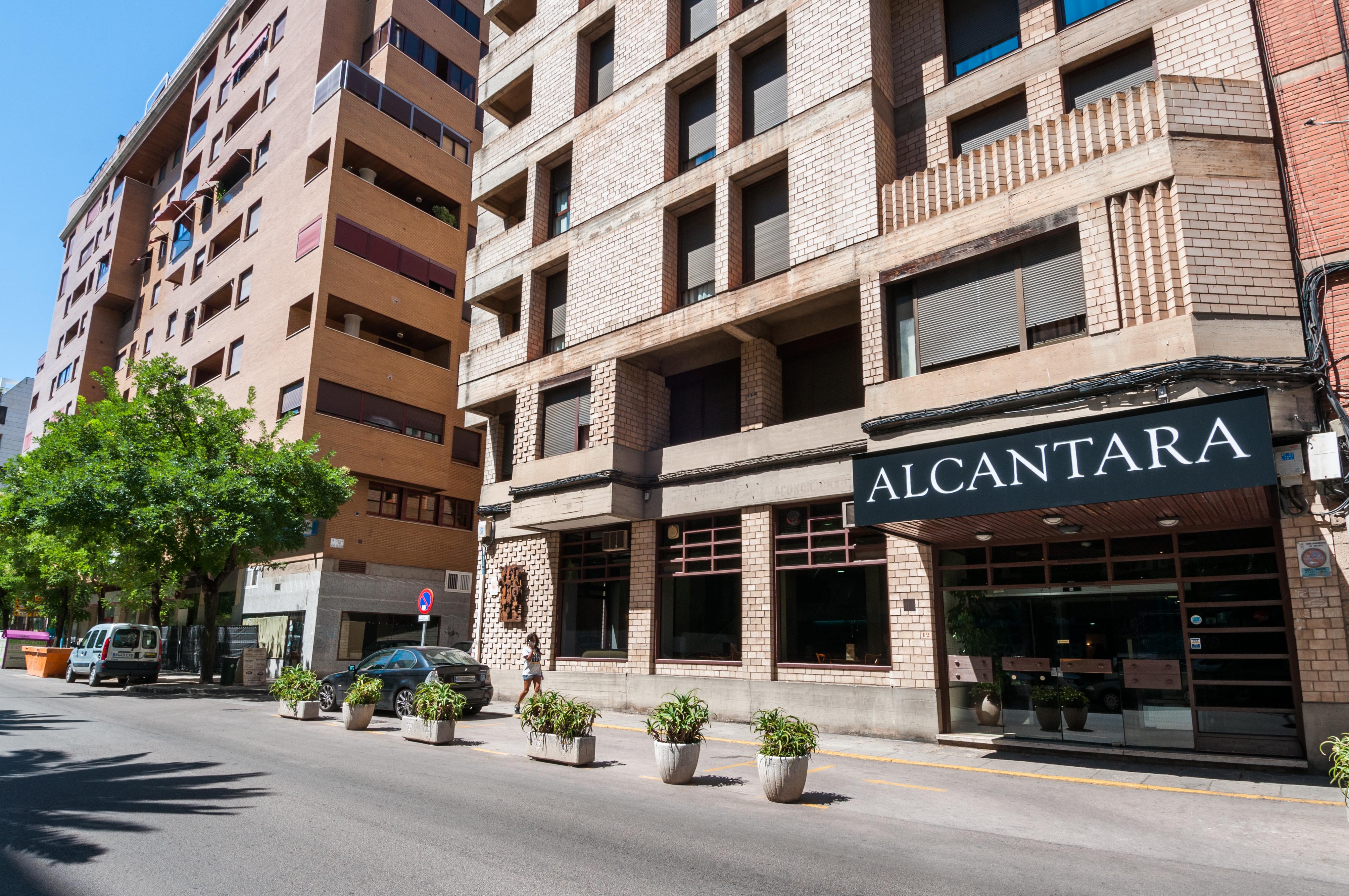 Hotel Alcantara Caces Eksteriør bilde